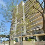 President B6 Apartment