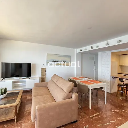 President B6 Apartment