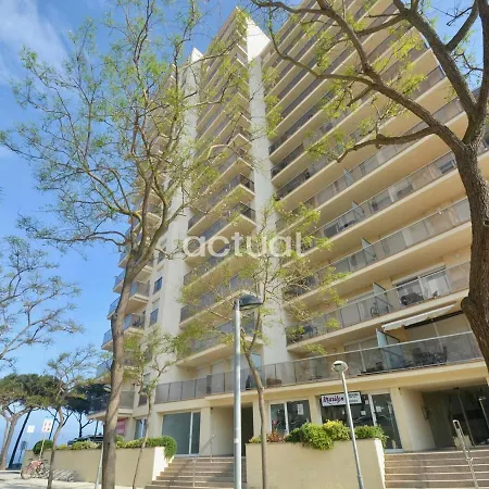 President B6 Apartment