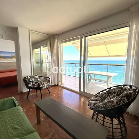 President B6 Apartment *