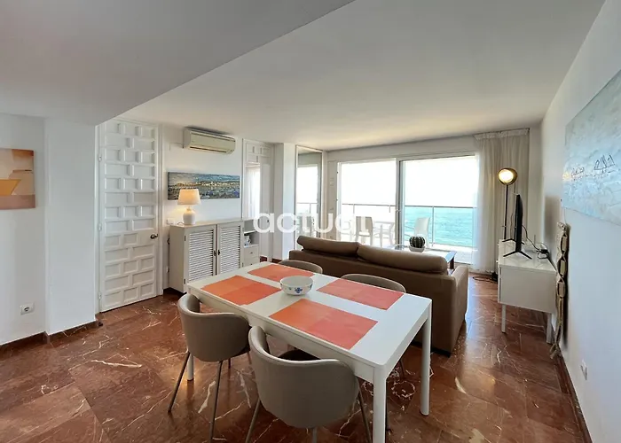 President B6 Apartment